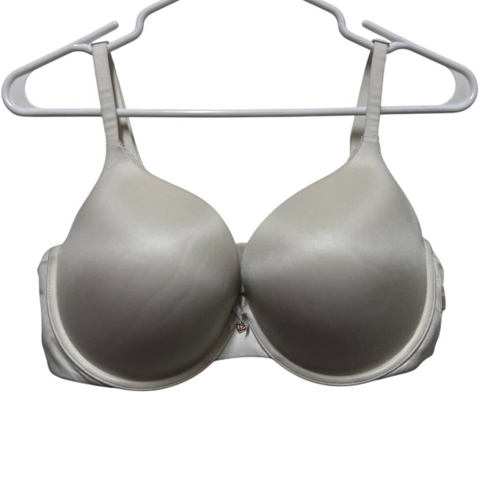 Victorias Secret White underwire bra adjustable straps Size  36DD